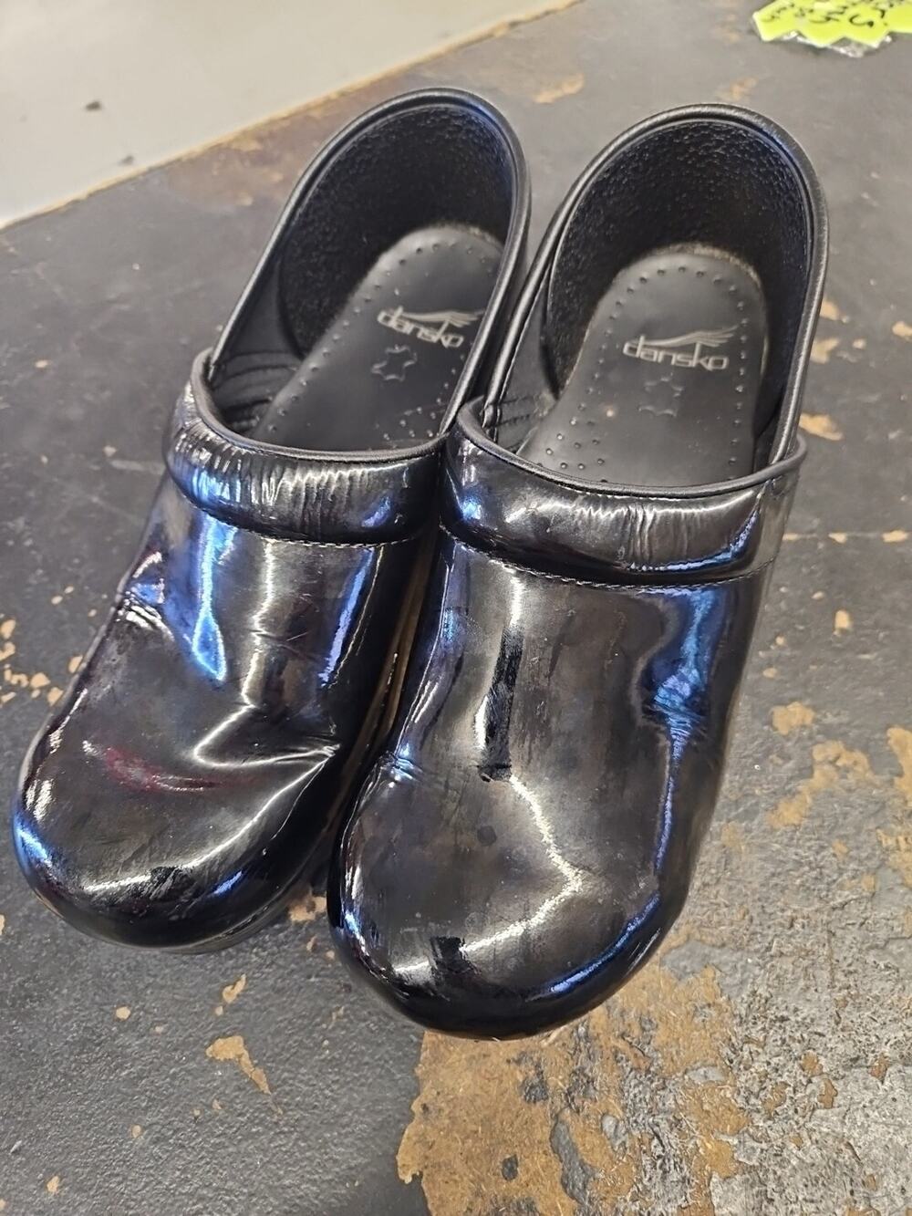 Dansko Professional Black Patent Leather Clogs | Eur 40 US 8.5 Nursing Shoes